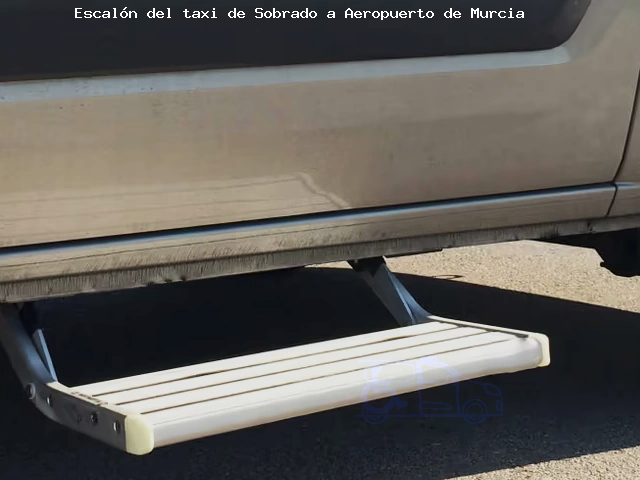 Taxi con escalón de Sobrado a Aeropuerto de Murcia